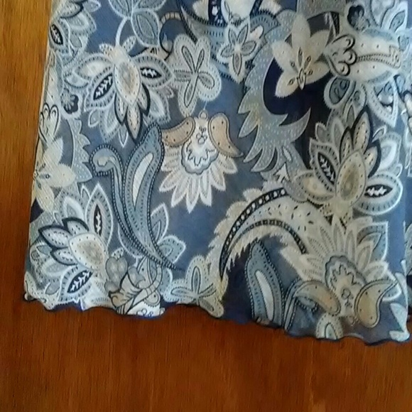 Beautiful Paisley Dress - Picture 4 of 7